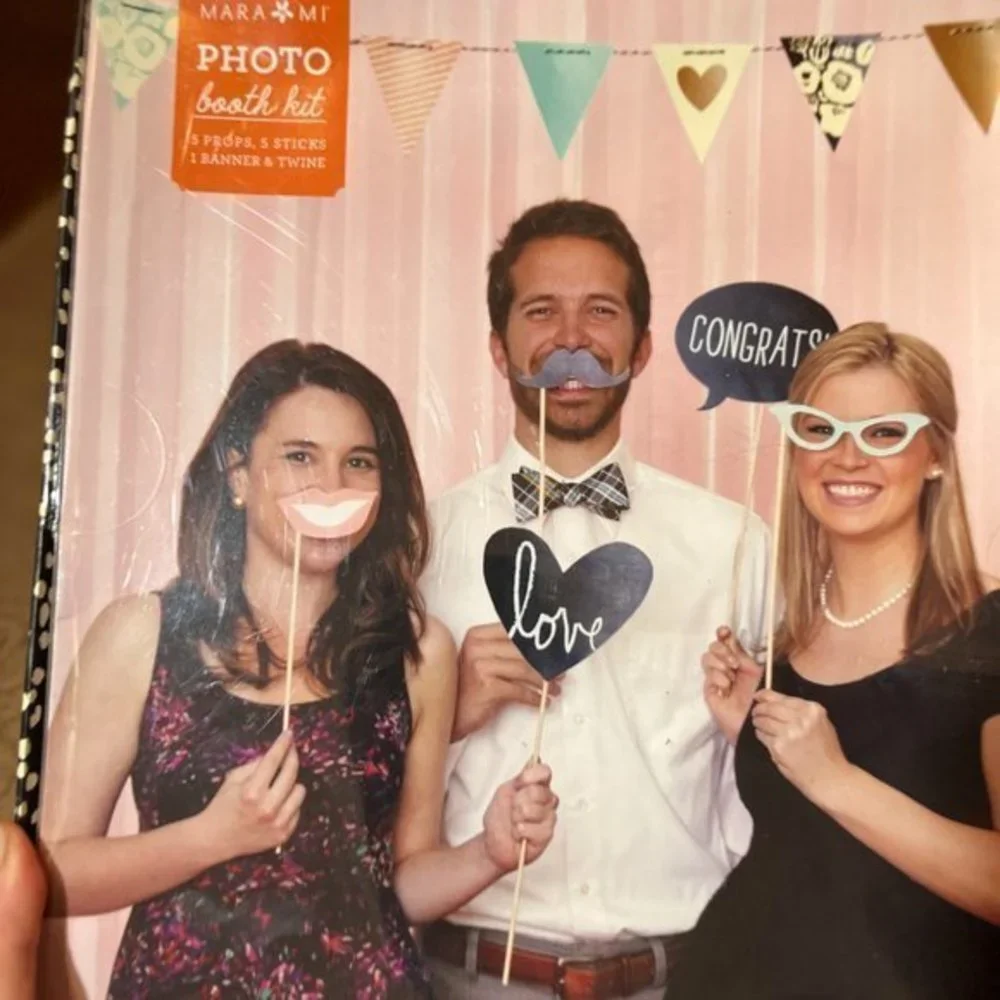 Photo Booth / Picture Taking Kit / Props for Photos (new)‎ (xlist)/party sup)